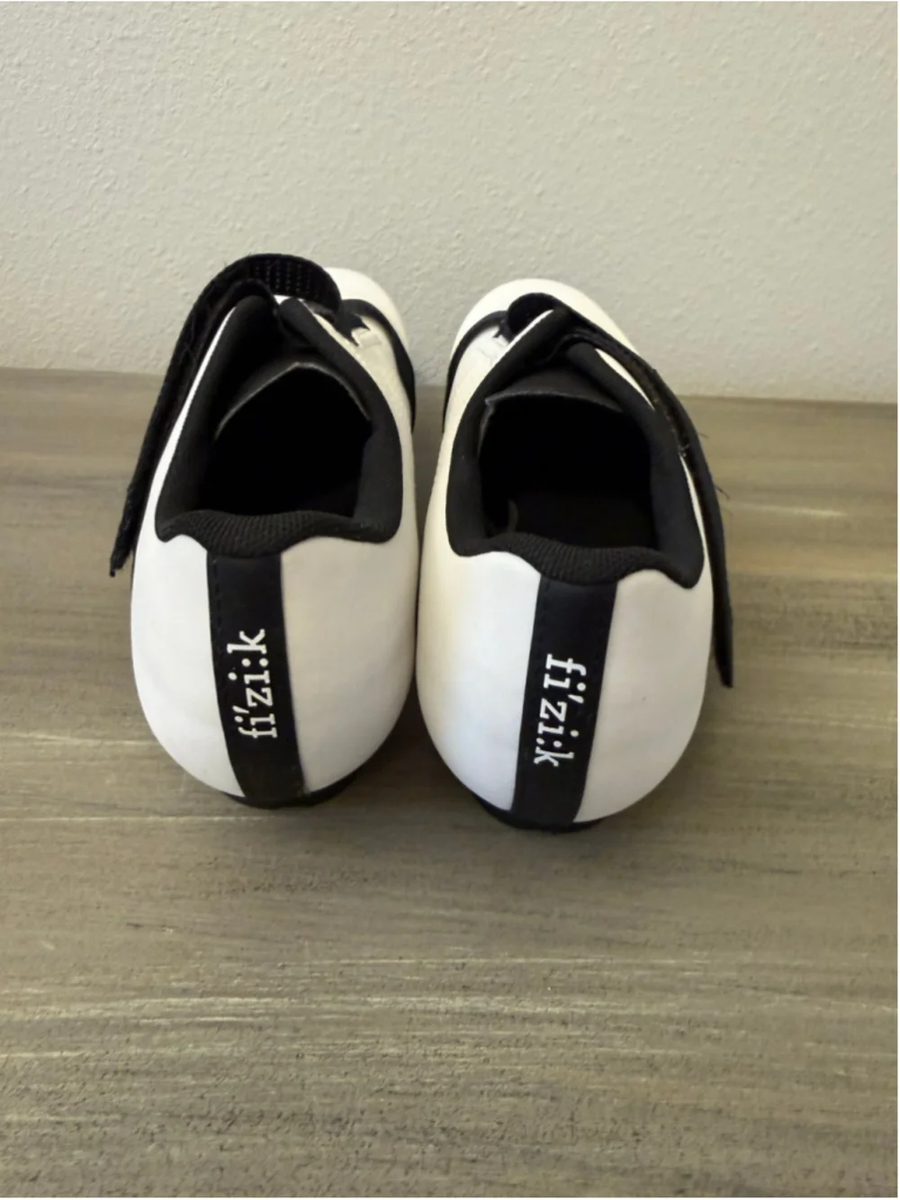 Fizik Tempo Powerstrap R5 Cycling Shoes Size 44 w/ Look Delta Peloton Cleats EUC